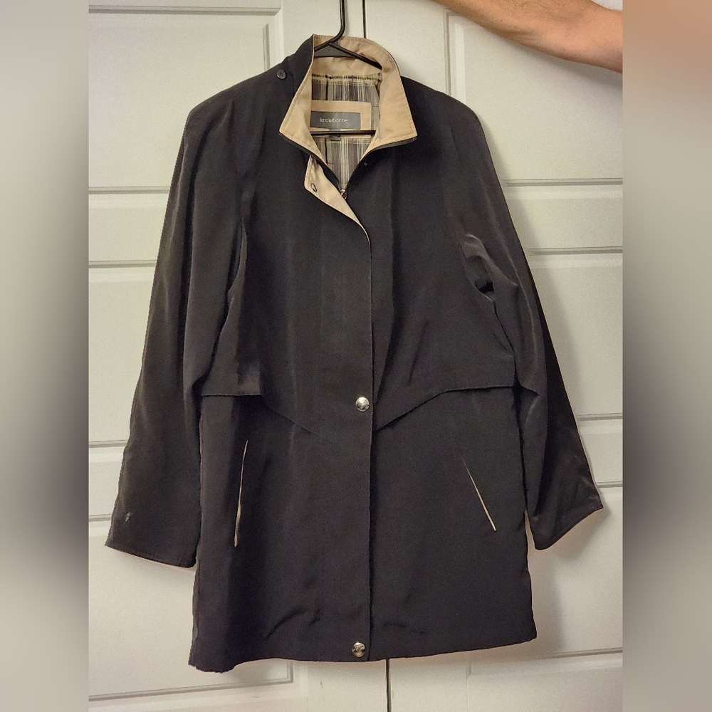 EUC Liz Claiborne lightweight windbreaker